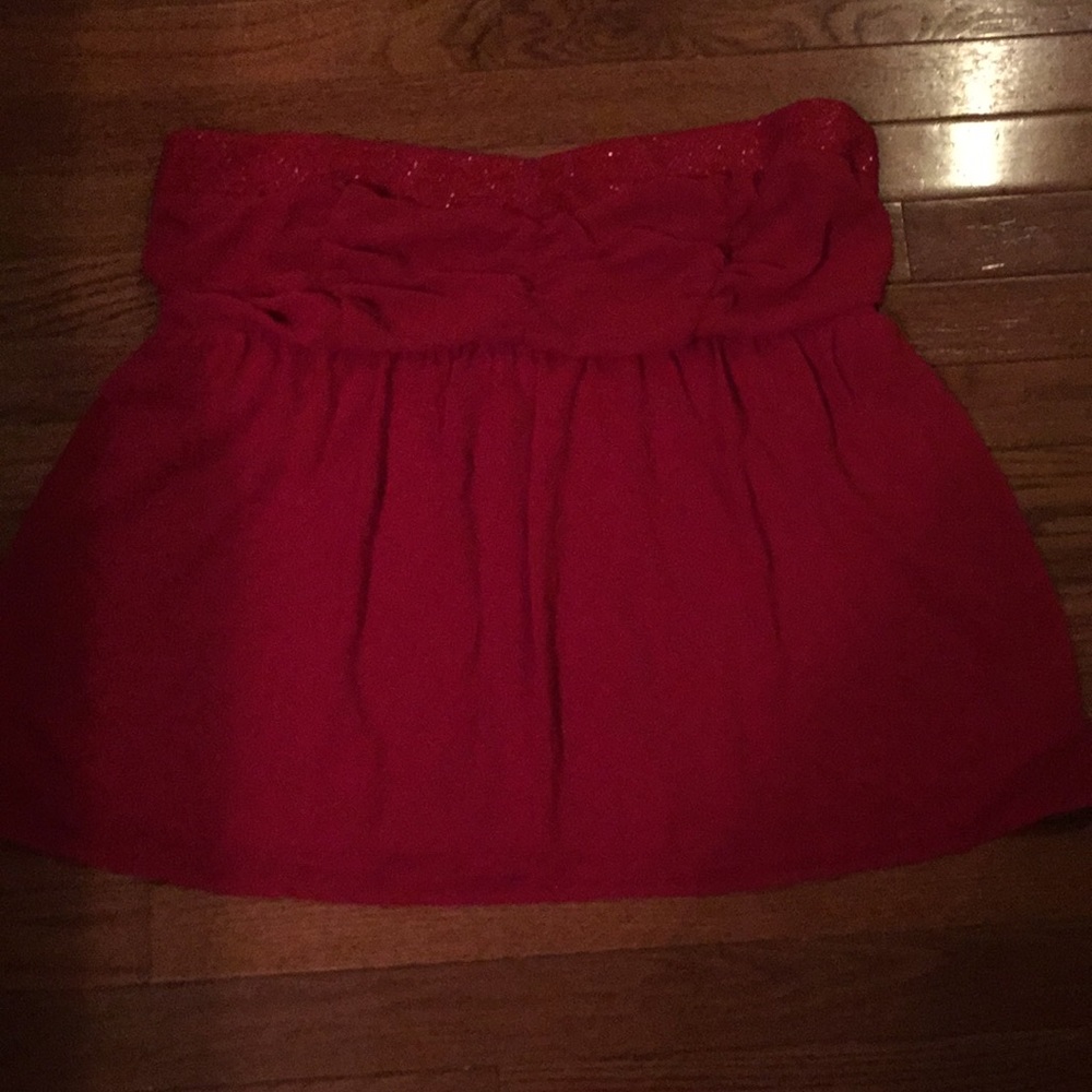 Tube top without straps